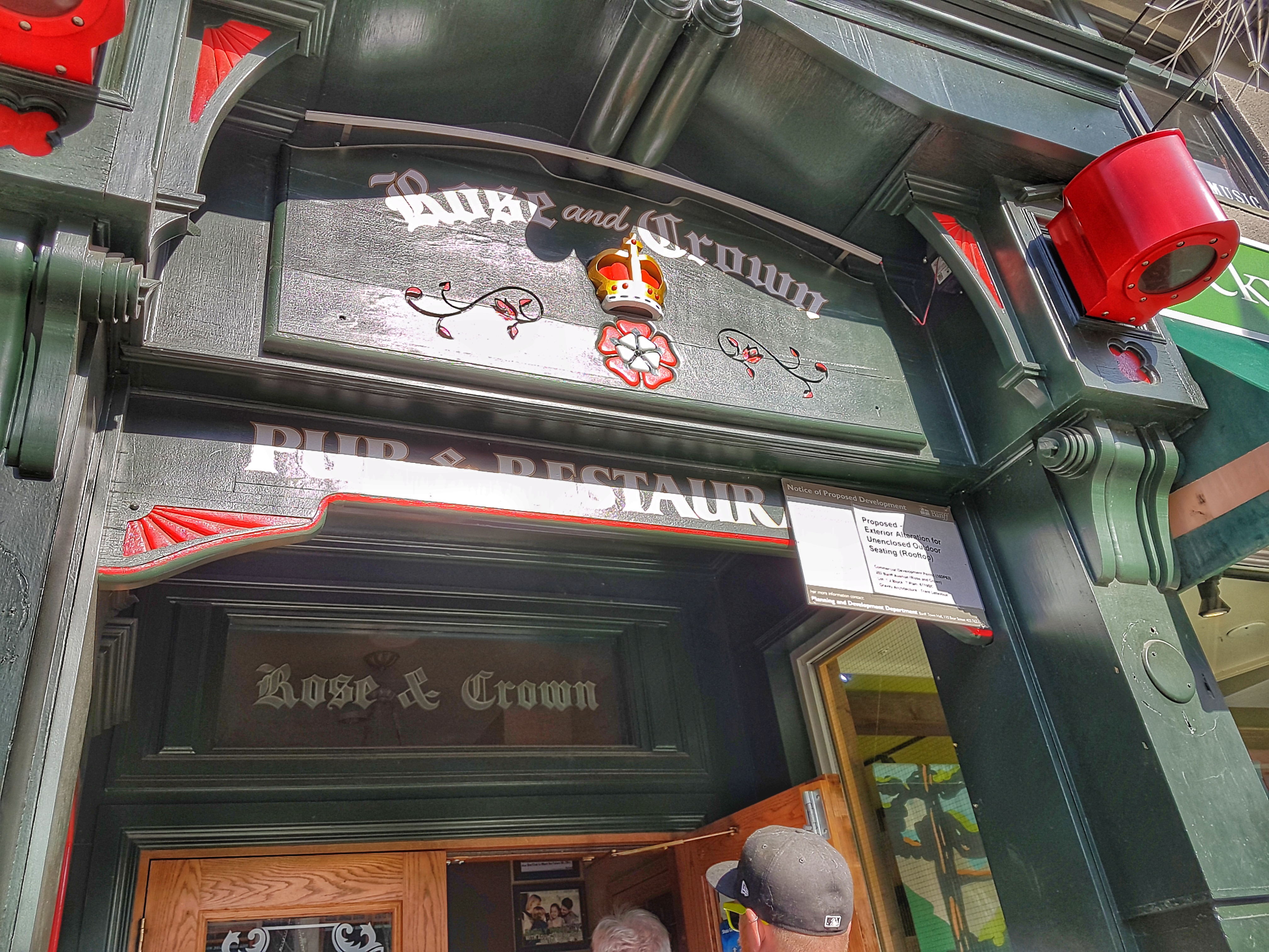 Banff Rose and Crown Exterior