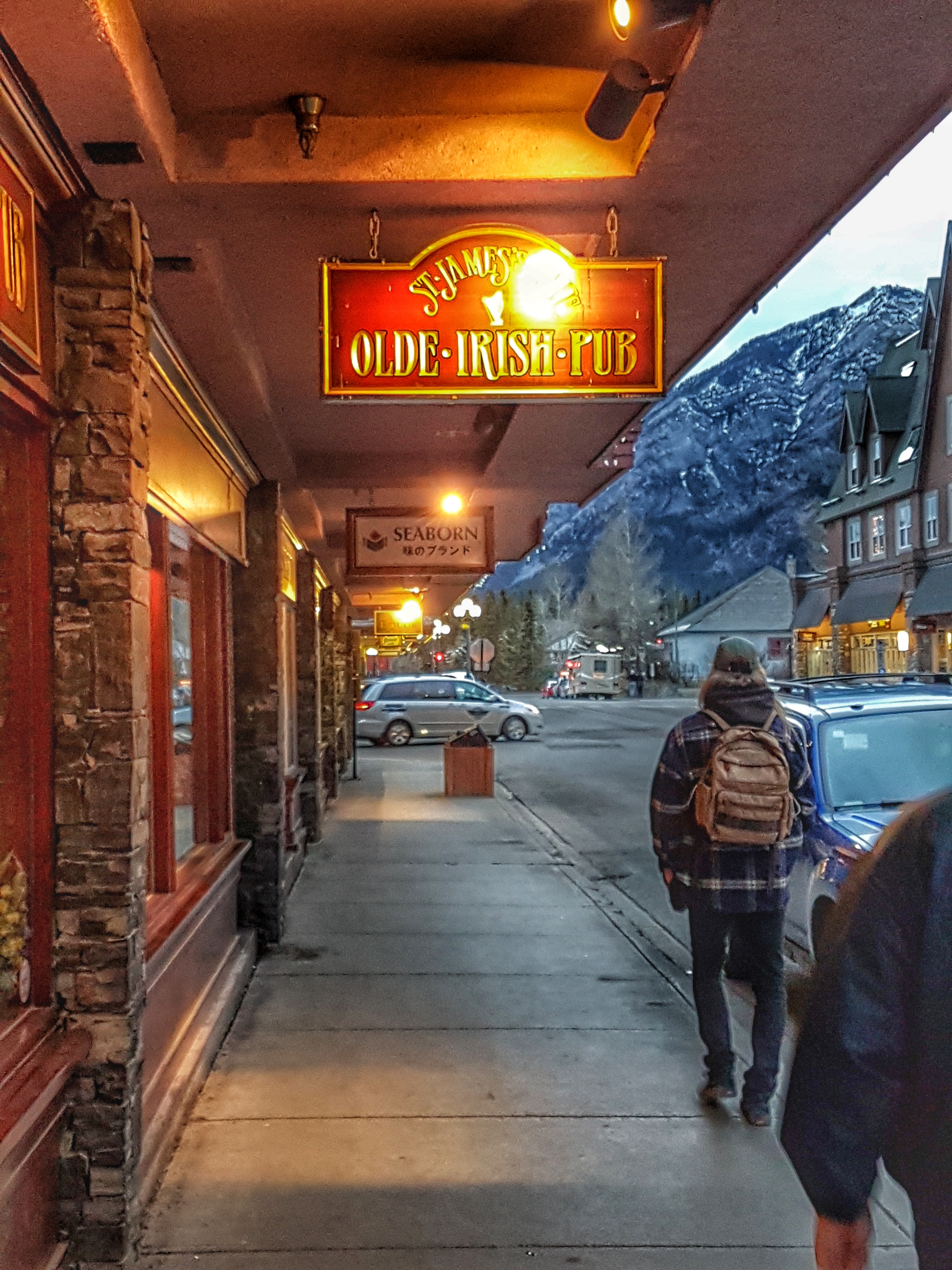 St James Pub Banff Exterior