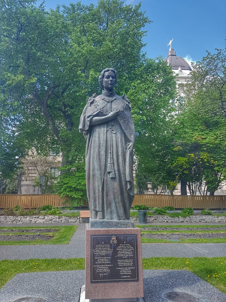 Queen Elizabeth II Statue at Government House in Winnipeg