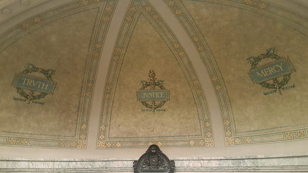 Mb Law Courts mural