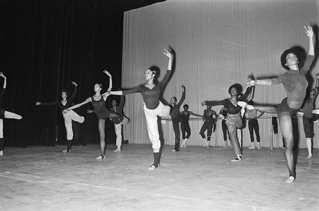 Dance Theatre of Harlem in Carre