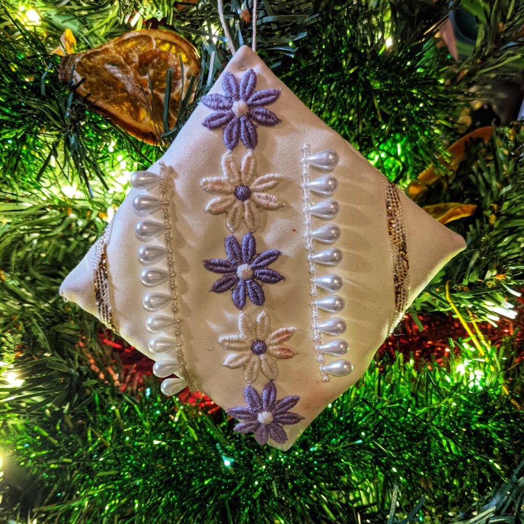 Family ornament for Christmas tree