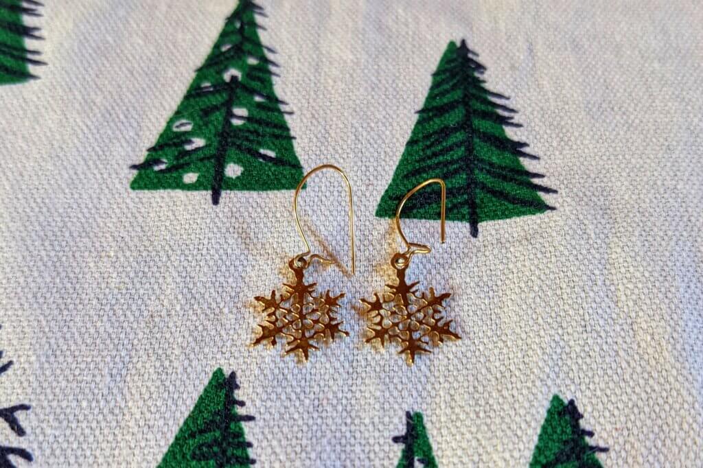 Snowflake earrings