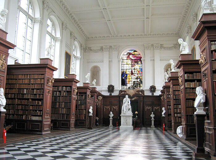 History Bite: Wren’s Library