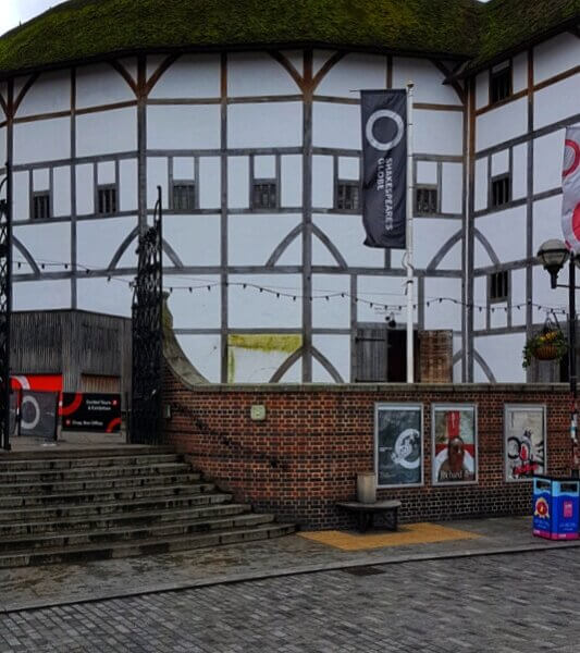 History Bite: The Globe Theatre
