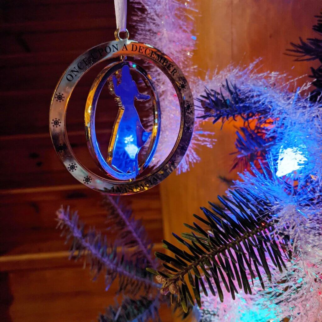 Anastasia Musical ornament
