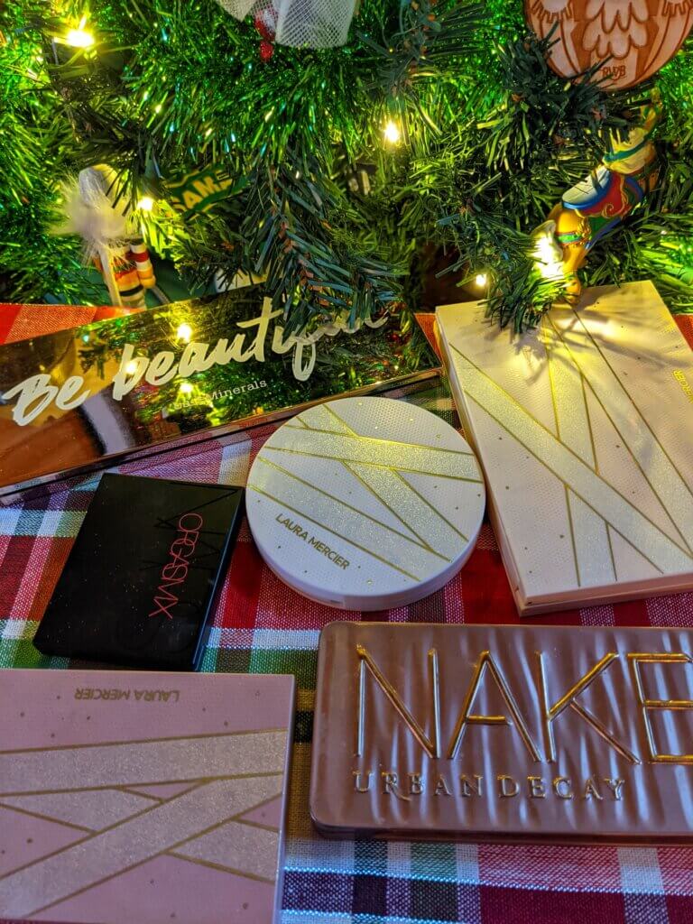Holiday Makeup Sets 3