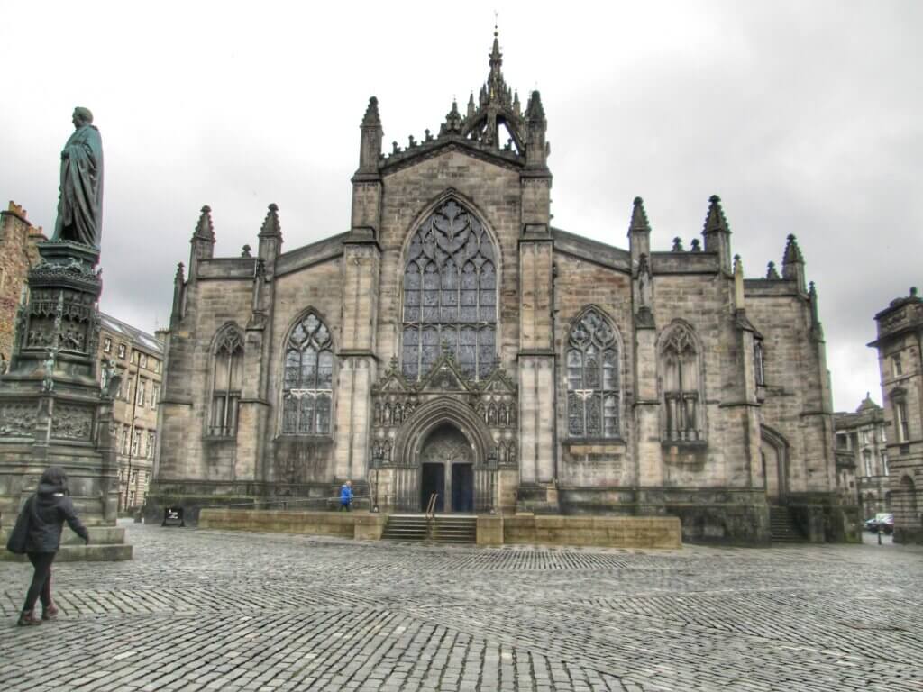 Exterior of St Giles Cathedral in Edinburgh