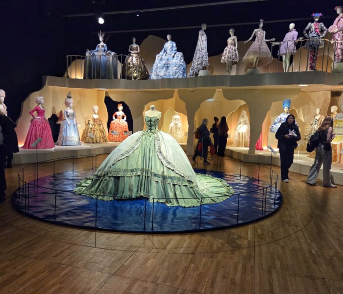 Marie Antoinette Style Exhibition Highlights