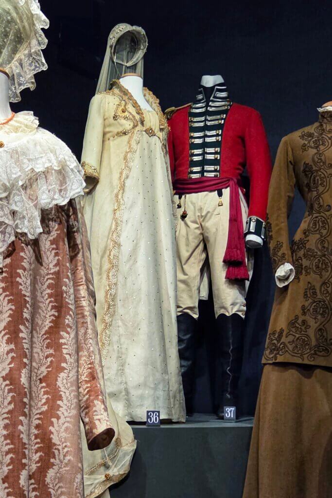 Sense and Sensibility Marianne and Brandon costumes